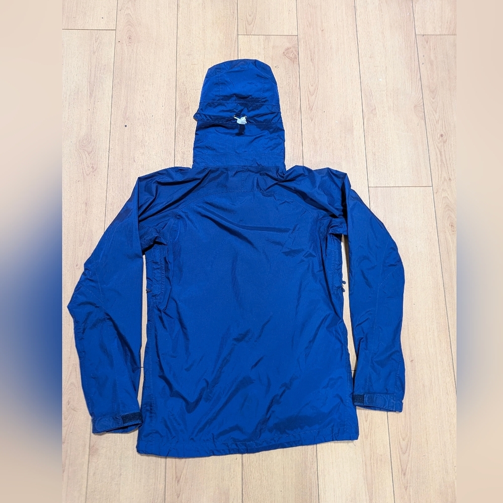 Mountain Hardware raincoat size S Women's - Picture 4 of 8
